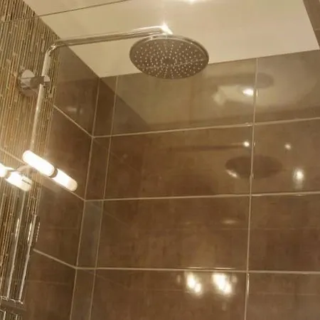 Апартаменты Appartement De Charme, 2 Chambres Avec Terrasse - Bordeaux Centre Бордо
