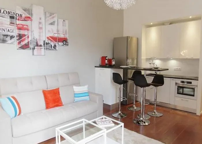 Apartman Calme Avec Terrasse - 2 *